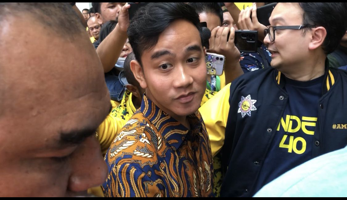 Gibran Tiba Di Markas Golkar Selepas Dicadangkan Sebagai Calon Naib Presiden Prabowo