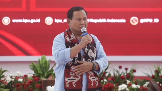 Judul ini bisa ditulis ulang menjadi “Prabowo Dipuji Sebagai Capres yang Berintegritas dan Menyuarakan Persatuan”