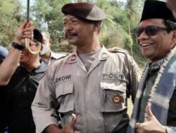 Mahfud Berperan Sebagai Cawapres, Bertemu Lagi dengan Jokowi saat Mudik ke Pamekasan