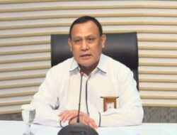 DPR Menunggu Surat Presiden Terkait Nasib Firli Bahuri sebagai Ketua KPK