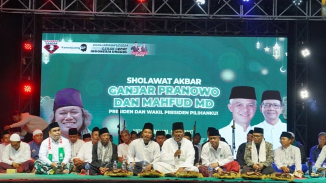 Gus Muwafiq Memimpin Selawat Akbar, Ganjar-Mahfud Diberkati sebagai Calon Presiden dan Wakil Presiden 2024