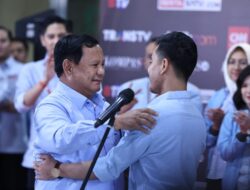 Prabowo Memuji Kemampuan Mempesona Gibran di Panggung Debat Pilpres 2024