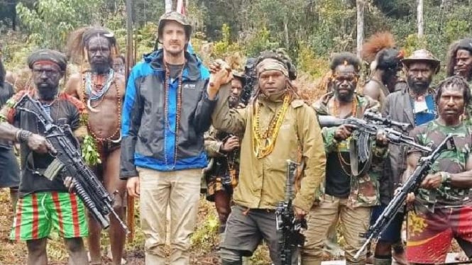 Penyanderaan di Papua: Tarik Ulur Pembebasan Pilot Susi Air