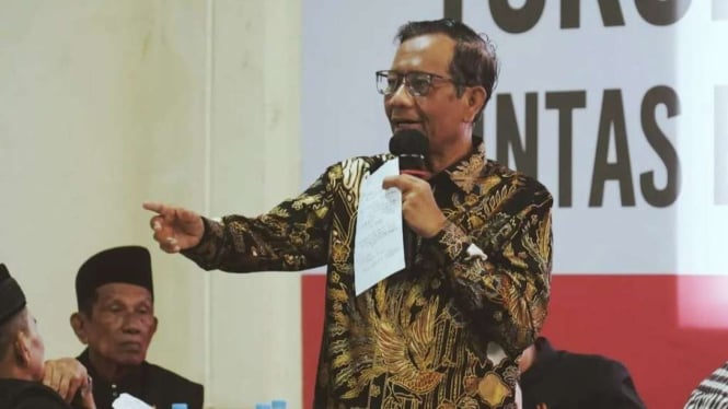 Mahfud MD Mendorong Polisi untuk Menyelidiki Tembak-menembak yang Menimpa Relawan Prabowo dengan Teliti dan Menghindari Fitnah