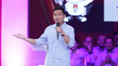 Gibran Menarik Perhatian dalam Debat Cawapres, Sekumpulan Pemuda Mendeklarasikan Dukungan untuk Prabowo-Gibran