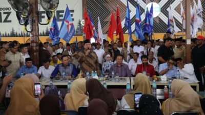 Prabowo Kembali ke Aceh dengan Pesawat karena Cuaca Buruk