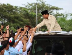 Prabowo Bertemu dengan Warga dan Relawan di Kedai Kopi Aceh: Sensasional!