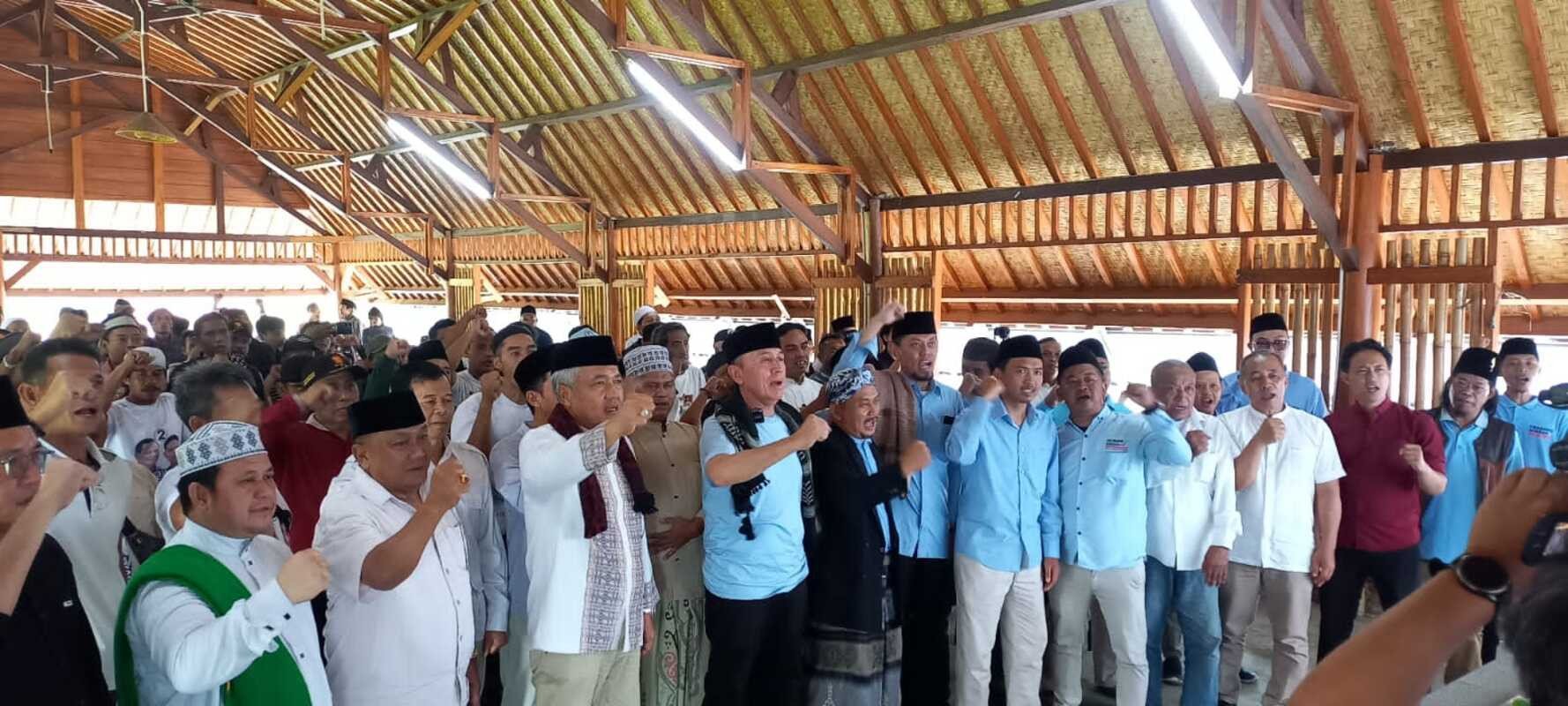 Iwan Bule Mendapat Dukungan Dari Ratusan Ajengan Muda di Ciamis untuk Maju ke Senayan Dengan Mantap