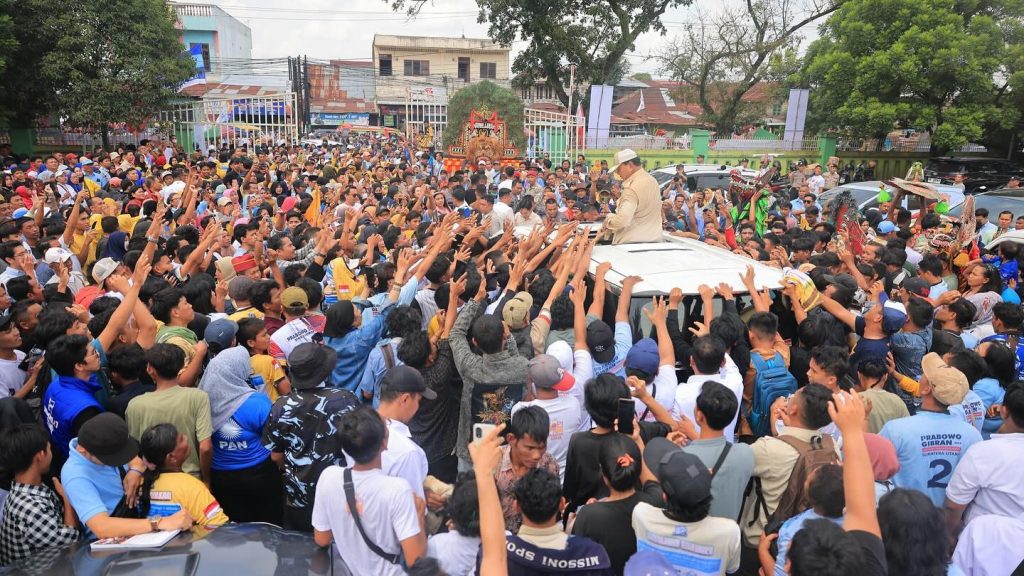 Pantun Prabowo di Medan: Aksi Prabowo-Gibran Lebih Penting dari Bicara Banyak