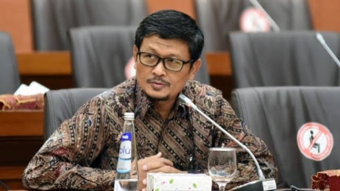 DPR Mendesak Pemerintah untuk Memastikan Penerapan Aturan Mengenai Pelanggaran Tiktok