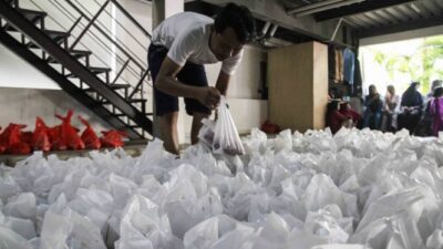 Dilarang Menggunakan Plastik untuk Membungkus Daging Kurban di Depok