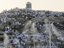 Rekor Terpecahkan! Khutbah Arafah 2024 Diterjemahkan ke dalam 50 Bahasa