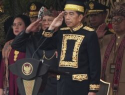 Jokowi dan Iriana Memakai Kostum Adat Nusantara Terinspirasi dari Kutai Kartanegara