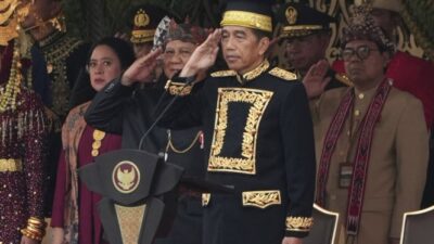 Jokowi dan Iriana Memakai Kostum Adat Nusantara Terinspirasi dari Kutai Kartanegara